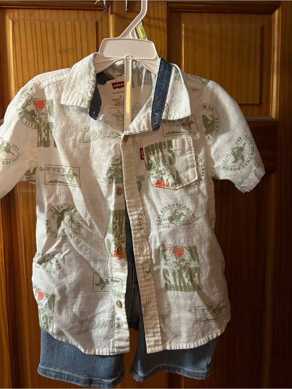 Levi's White Short-Sleeve Button-Down Shirt with Green & Orange Prints